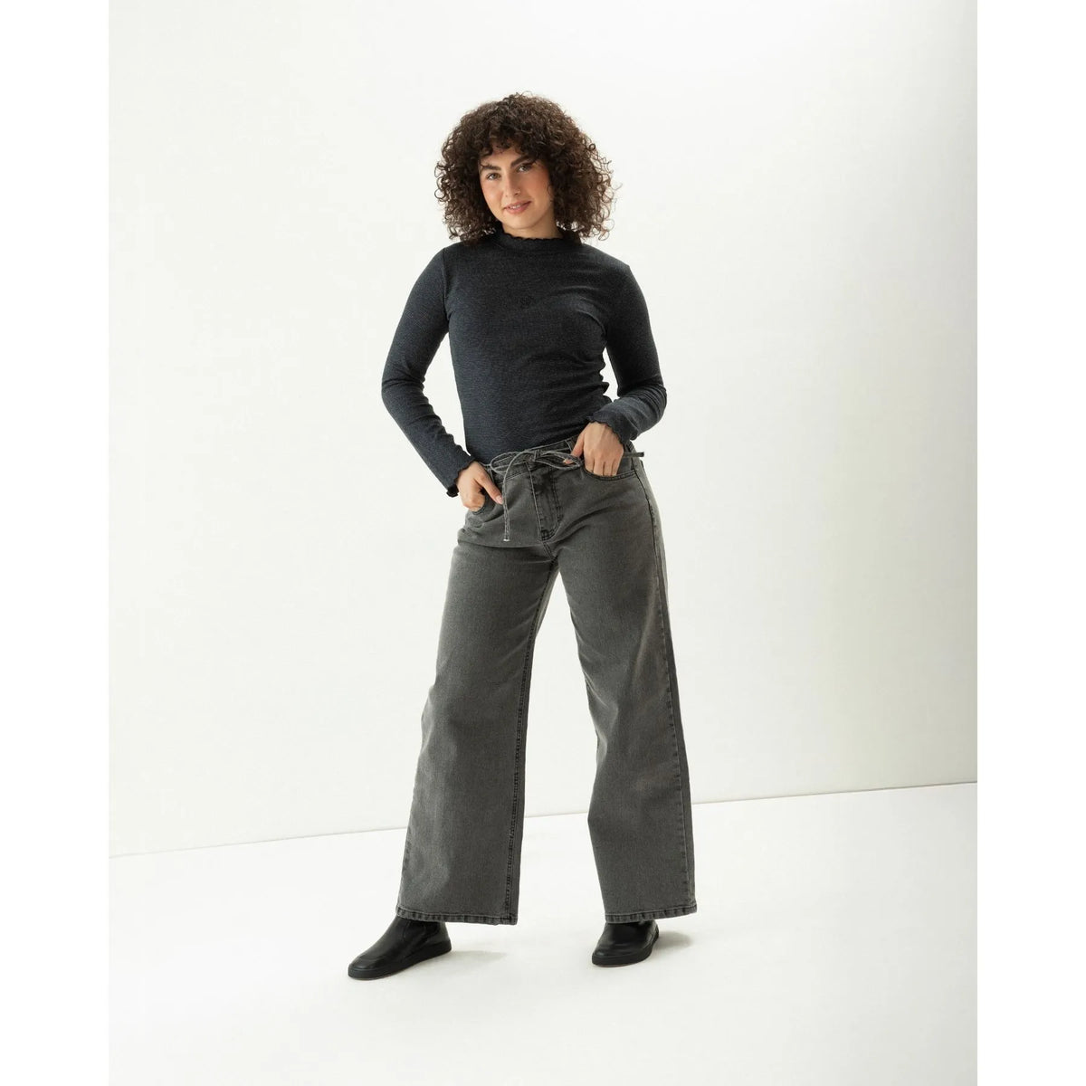 Vaqueros Wide Leg: Guía de Estilo (2026)