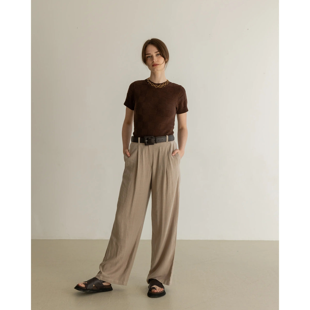 Outfits con Pantalones Anchos: 20 Mejores