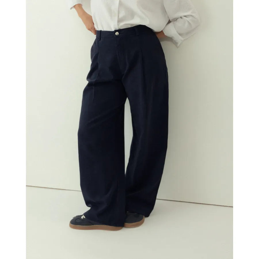 Cómo Combinar los Pantalones de Pinzas: Guía de Estilo 2026