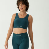 Blaues Sporttop